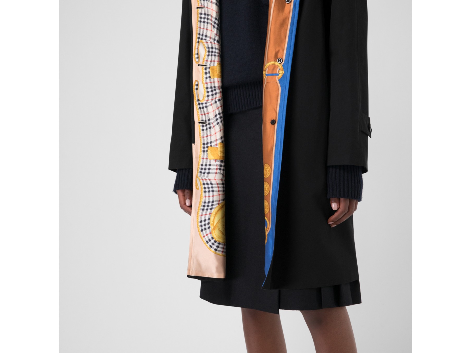 典藏印花内衬轻薄嘎巴甸轻便大衣 (黑色) - 女士 | burberry 博柏利