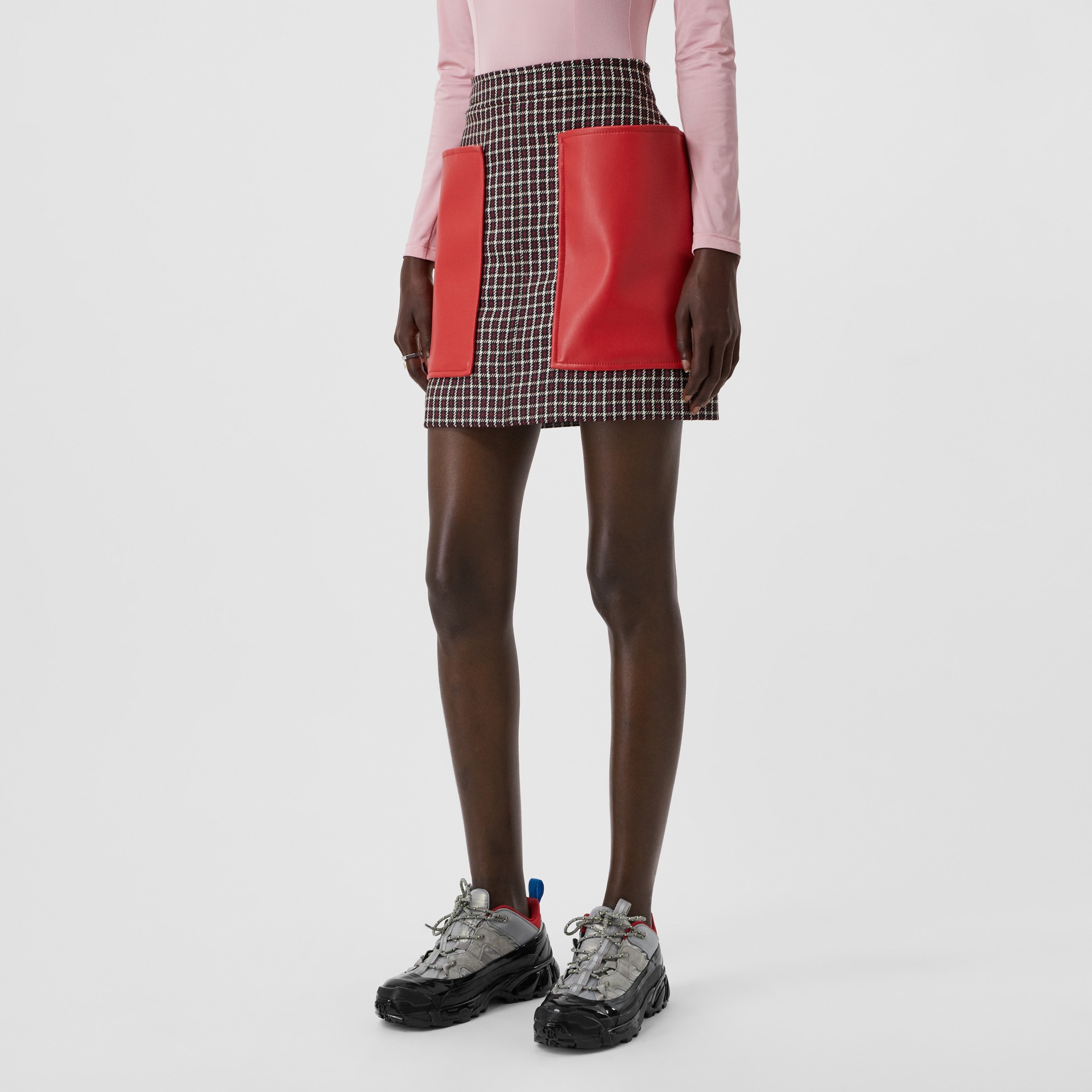 Pocket Detail Tartan Wool Mini Skirt in Bordeaux - Women | Burberry ...