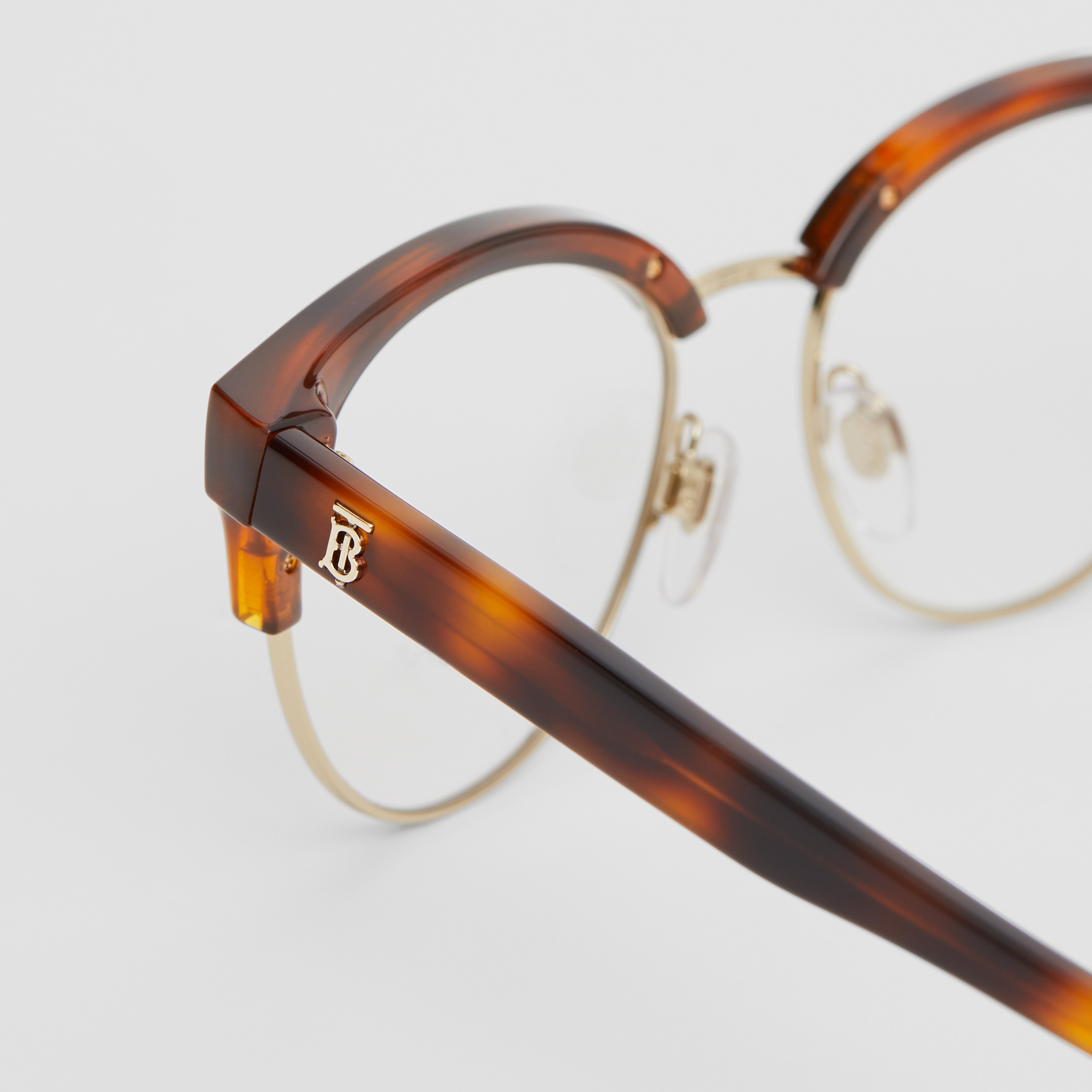 Monture œil-de-chat pour lunettes de vue (Ambre Écaille  Tortue) - Femme | Site officiel Burberry® - 2