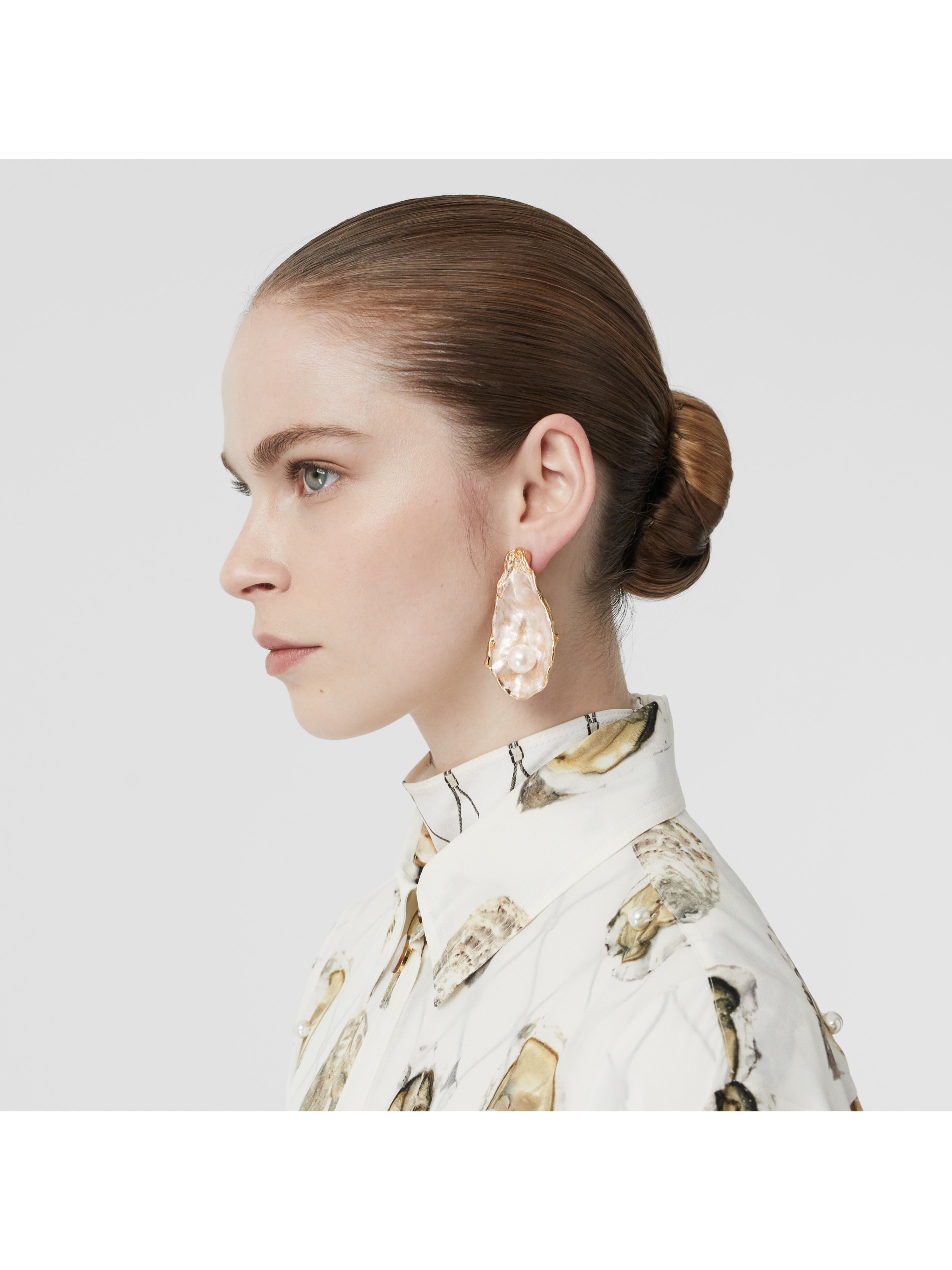 人造珍珠细节镀金牡蛎耳环 (浅金色 / 珍珠色) - 女士 | burberry 博