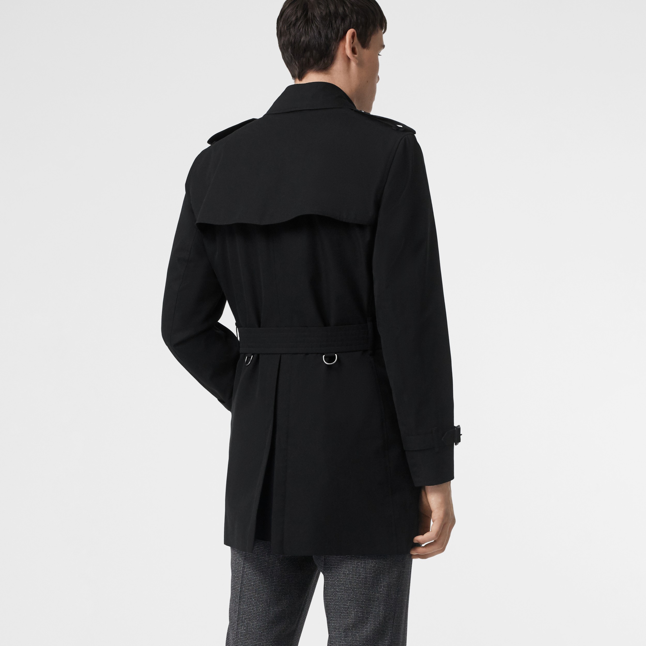 Short Chelsea Fit Trench Coat in Black - Men | Burberry United States