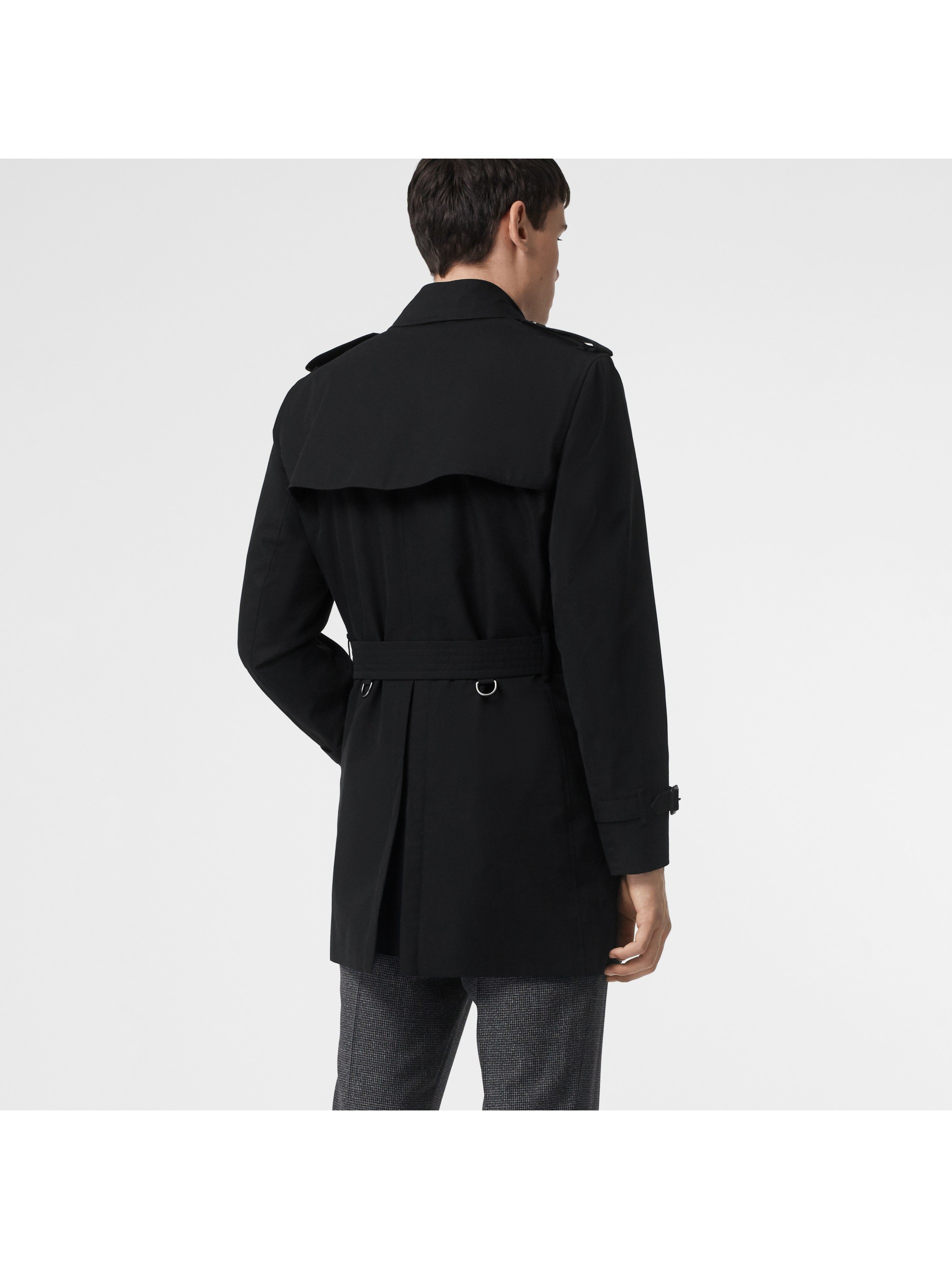 短款切尔西版型 trench 风衣