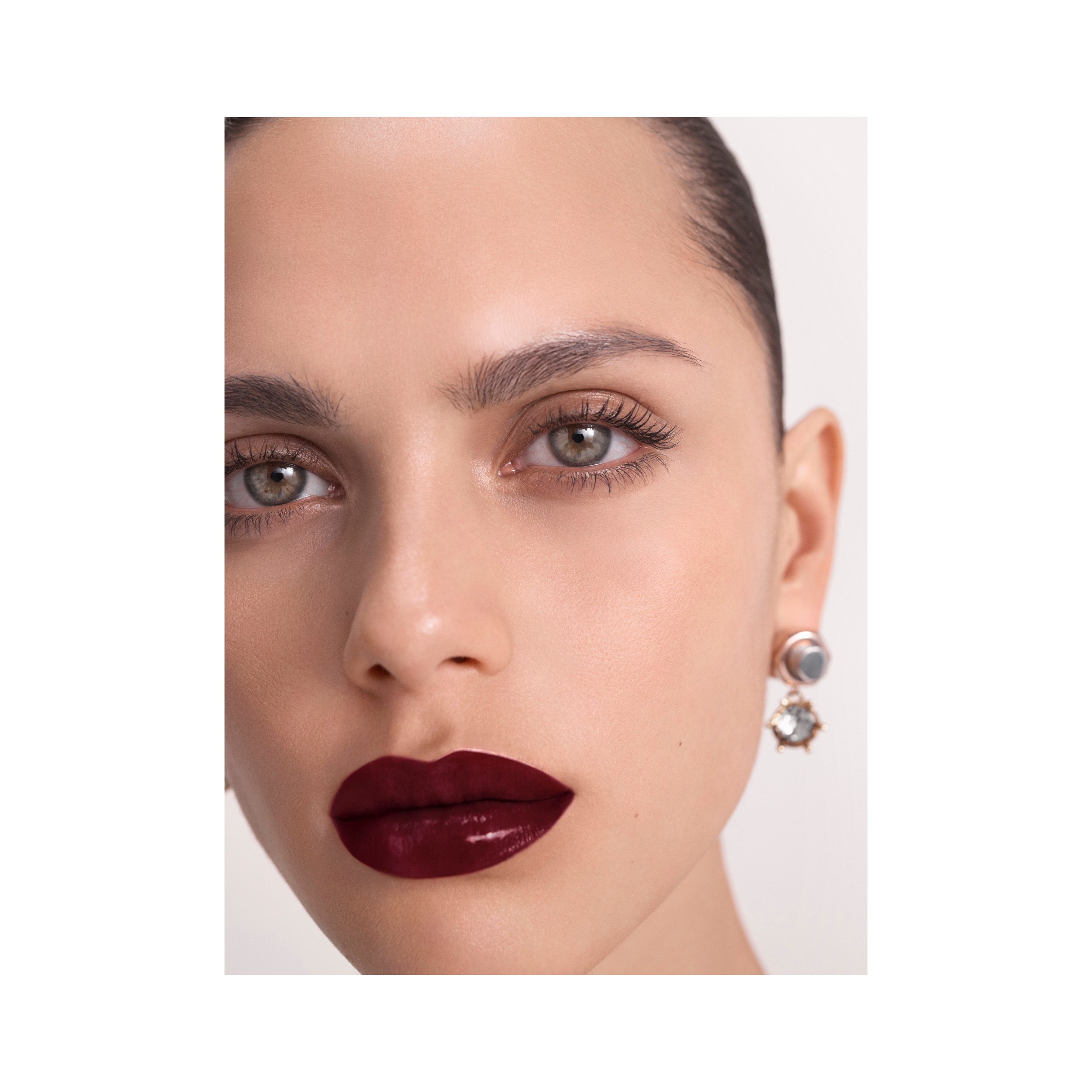 Burberry Kisses Lip Lacquer – Black Cherry No.57 - Women | Burberry® Official - 2
