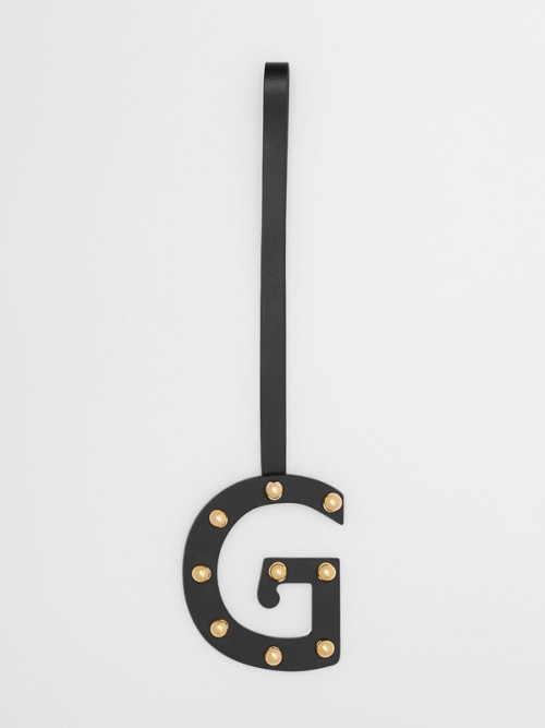 BURBERRY G 字母铆钉皮革吊饰
