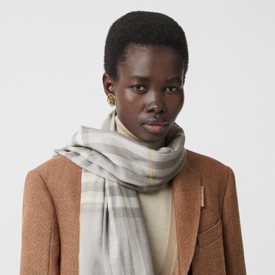 burberry light scarf