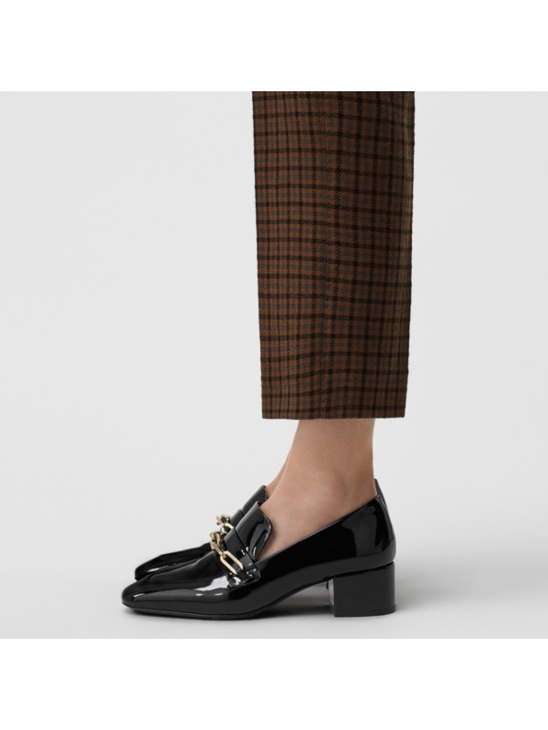 brown flat pointed shoes