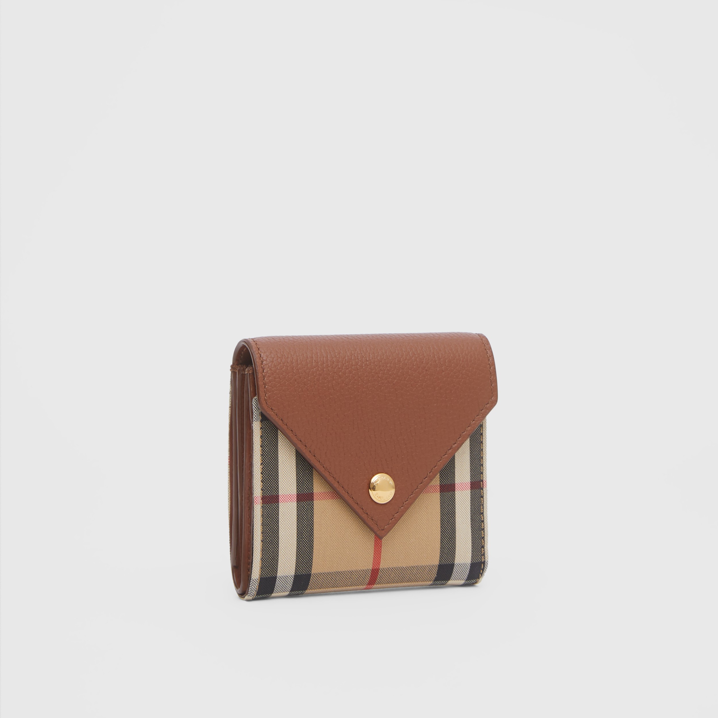par Forbyde reparatøren Vintage Check and Grainy Leather Folding Wallet in Tan - Women | Burberry®  Official