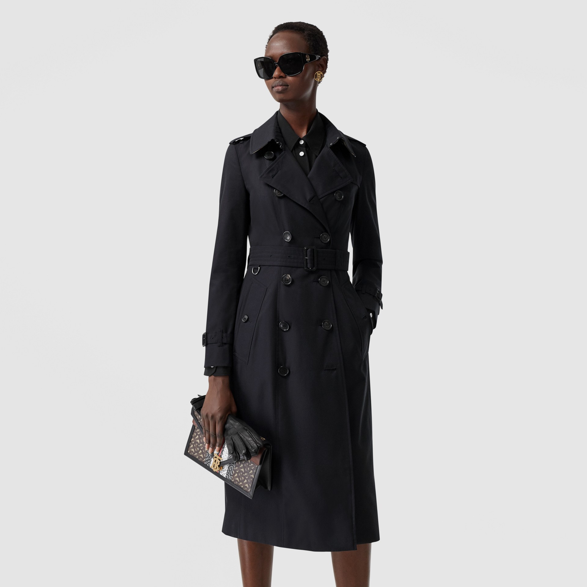 The Long Chelsea Heritage Trench Coat in Midnight - Women | Burberry ...