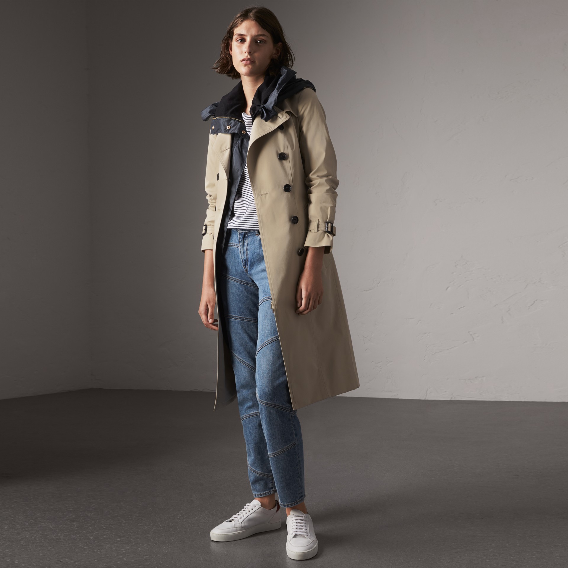 The Sandringham – Extra-long Trench Coat in Stone - Women | Burberry ...