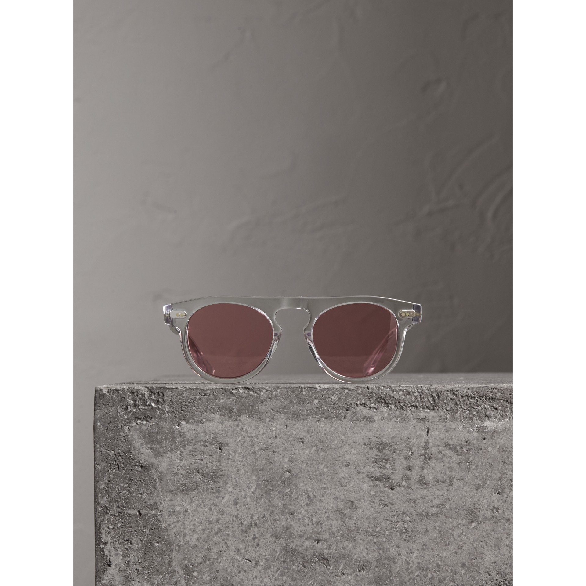 burberry keyhole round frame sunglasses
