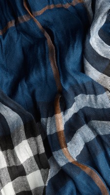 check wool cashmere crinkled scarf