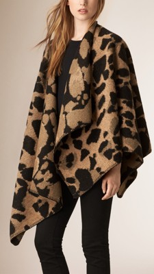 Camel Animal Pattern Wool Cashmere Poncho - Image 1